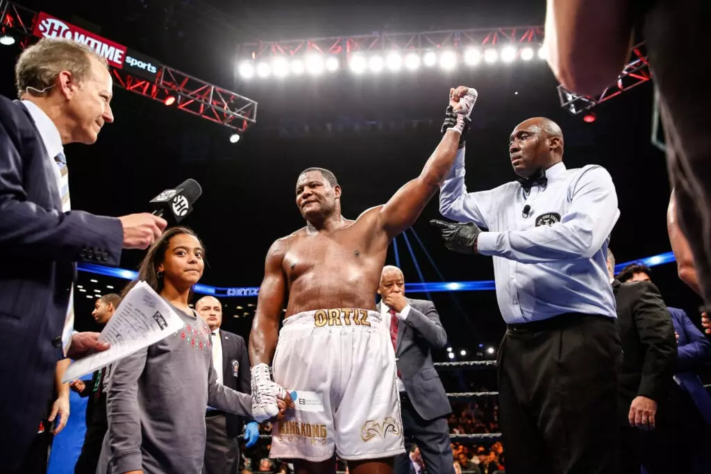 LR SHO FIGHT NIGHT ORTIZ WINS TRAPPFOTOS 03022019 3146 1
