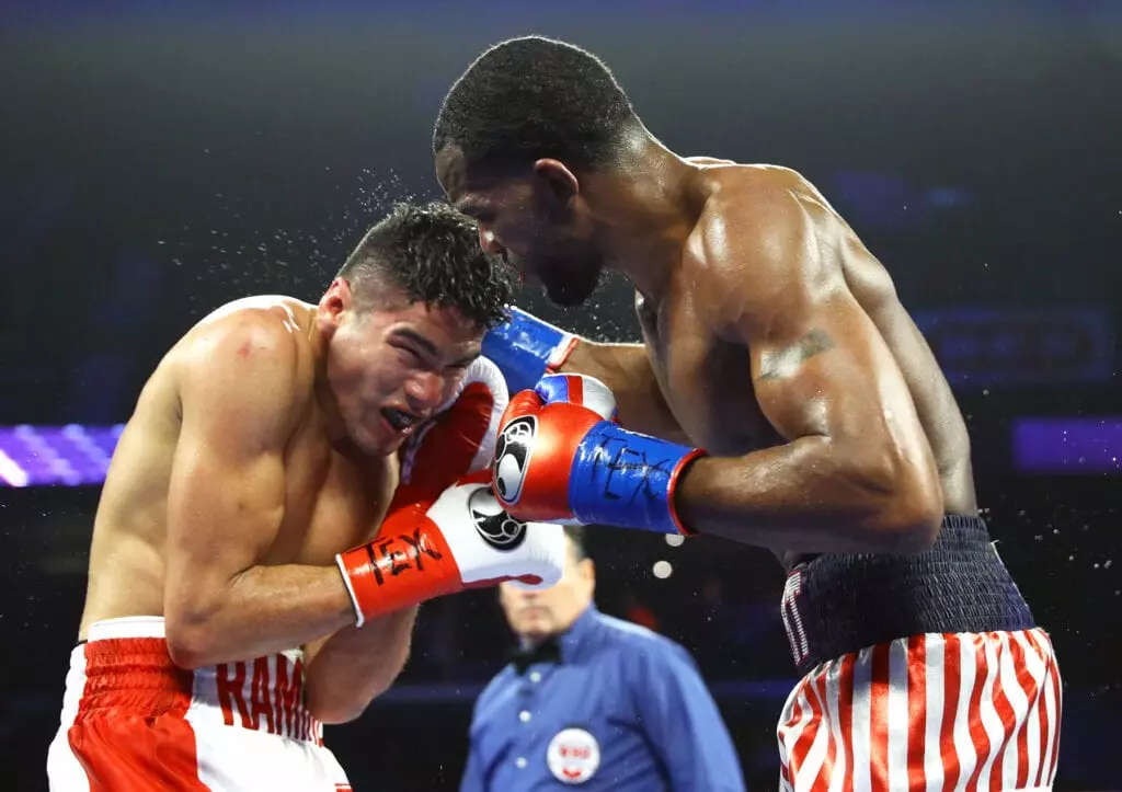 Gilberto Ramirez vs Jesse Hart action5