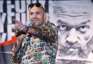 Tyson Fury points finger