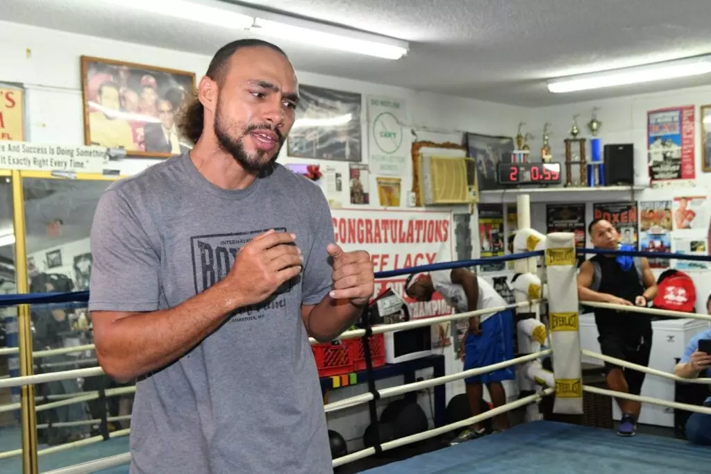 Keith Thurman-Mario Barrios Back on Feb 5th