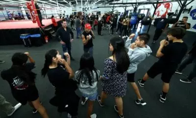 Berchelt teaching kids