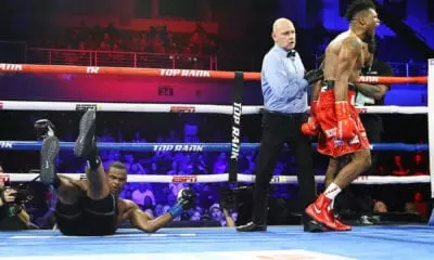 Eleider Alvarez vs Michael Seals knockdown