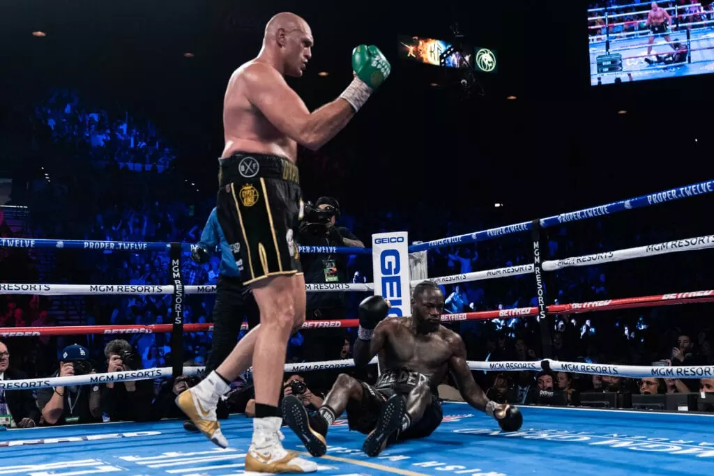 Tyson Fury Makes Joshua FIght Offical