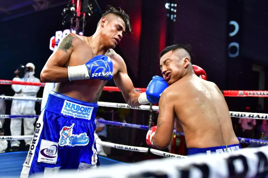 Navarrete Looks To Add WBO Featherweight Title Friday Night