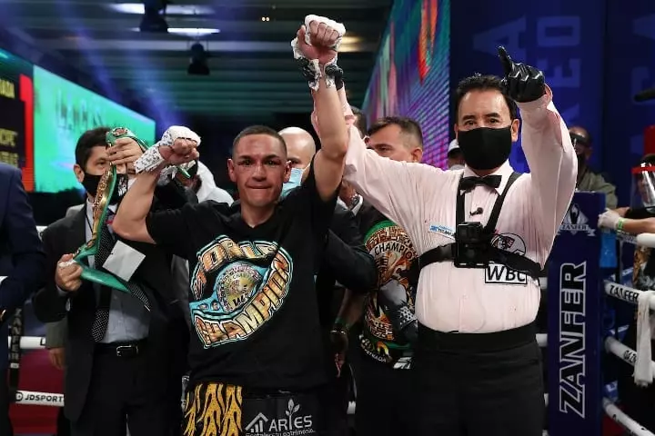 estrada cuadras rematch 32