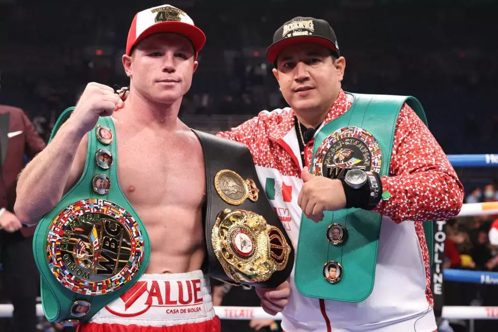 Canelo Alvarez Dominated Callum Smith In Easy Win