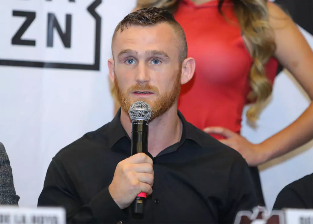 Dispute Over Dennis Hogan Sponsor threatening Tszyu Fight