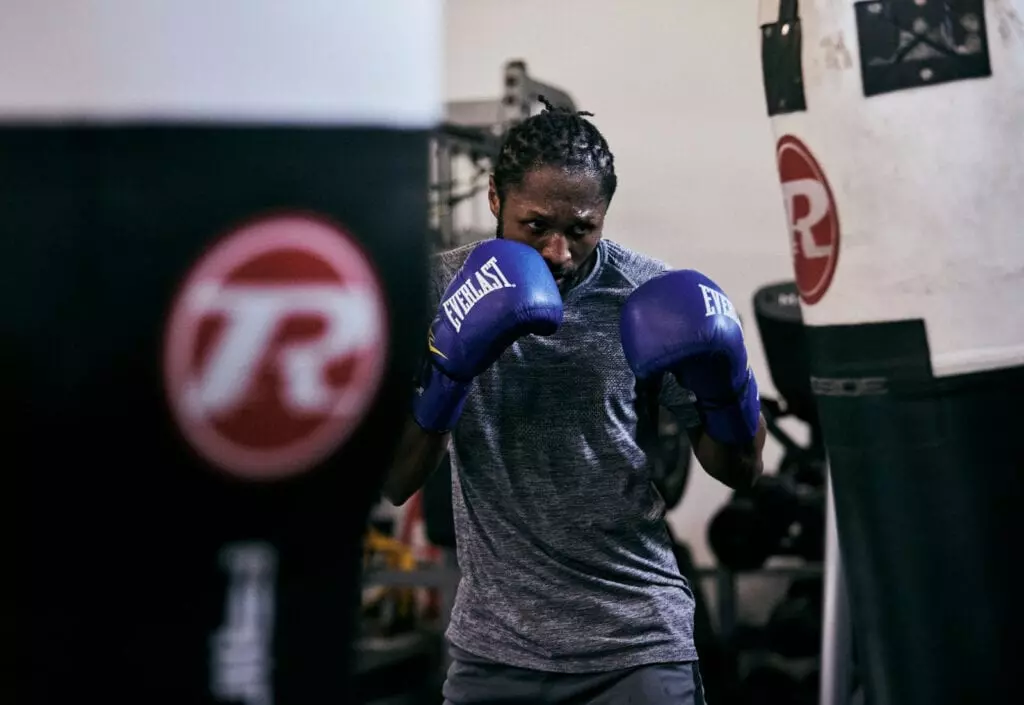 Craig Richards Feels No Pressure Against Bivol
