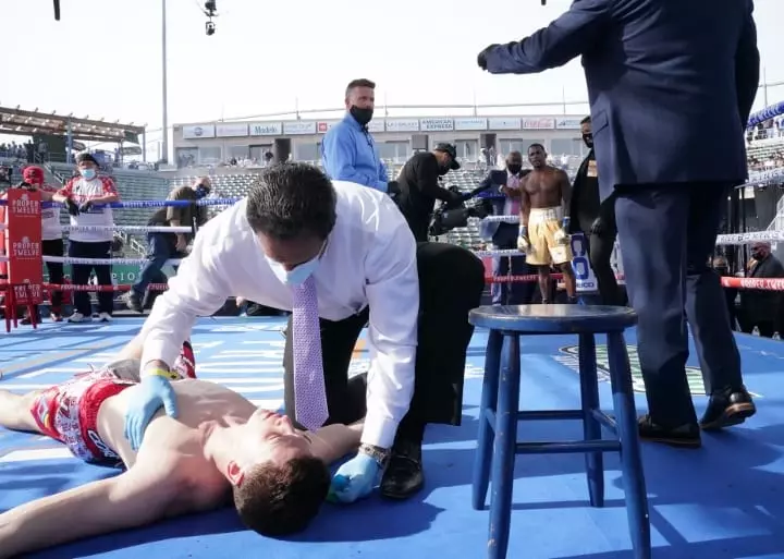 lara lamanna fight 1
