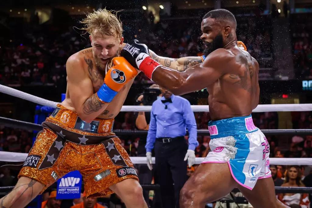 Jake Paul Outlasted Tyron Woodley For Eight Round Decision