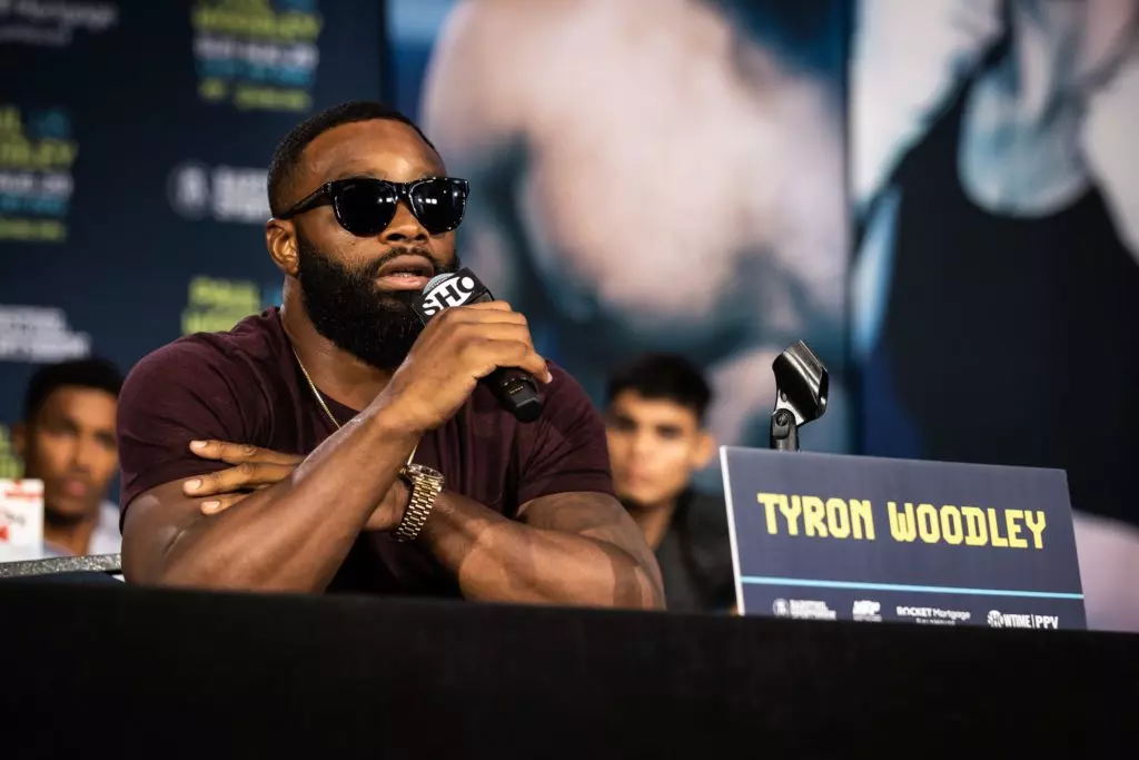 You Picking Tyron Woodley To Win Right?