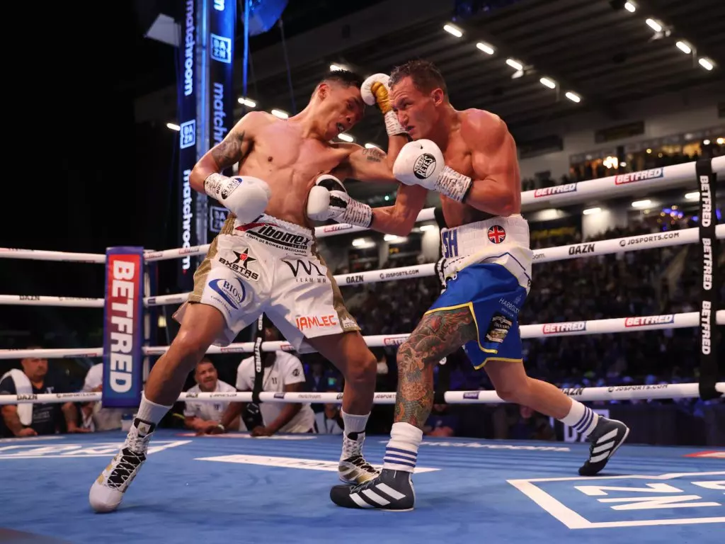Warrington-Lara Ends In Abrupt Techincal Draw