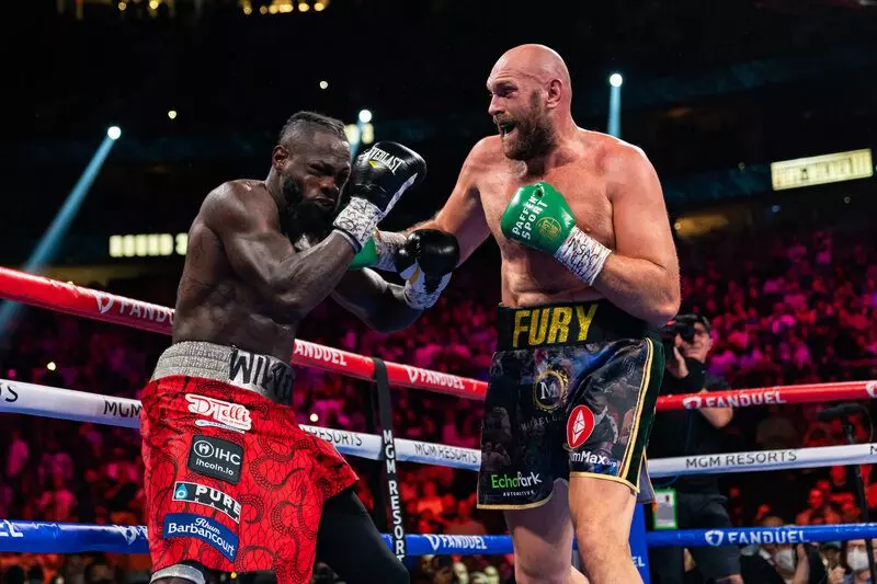 Deontay Wilder vs Derek Chisora - Tyson Fury makes his prediction