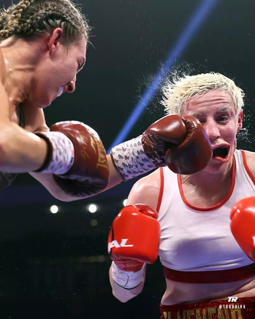 Mayer-Hamadouche: Great Fight. Lousy Cards