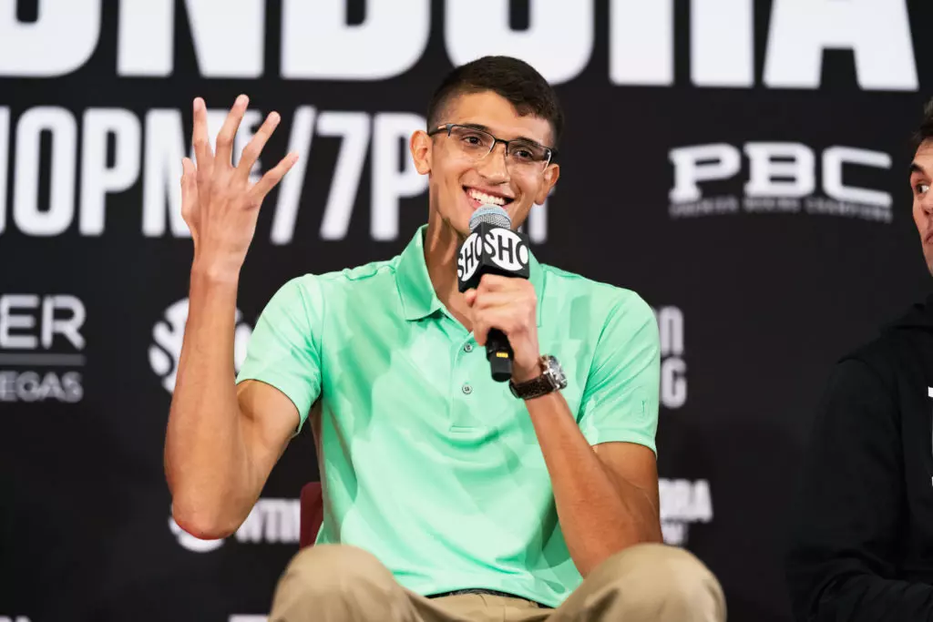 Fundora Interested In Move Down To 147 If He Can Fight Spence