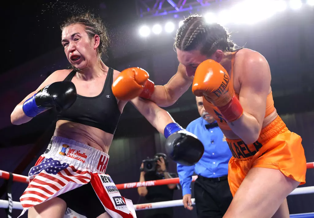 Mikaela Mayer Successful In Homecoming Title Defense
