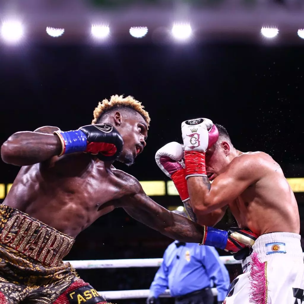 Jermell Charlo Knocks Out Castano To Become Undisputed