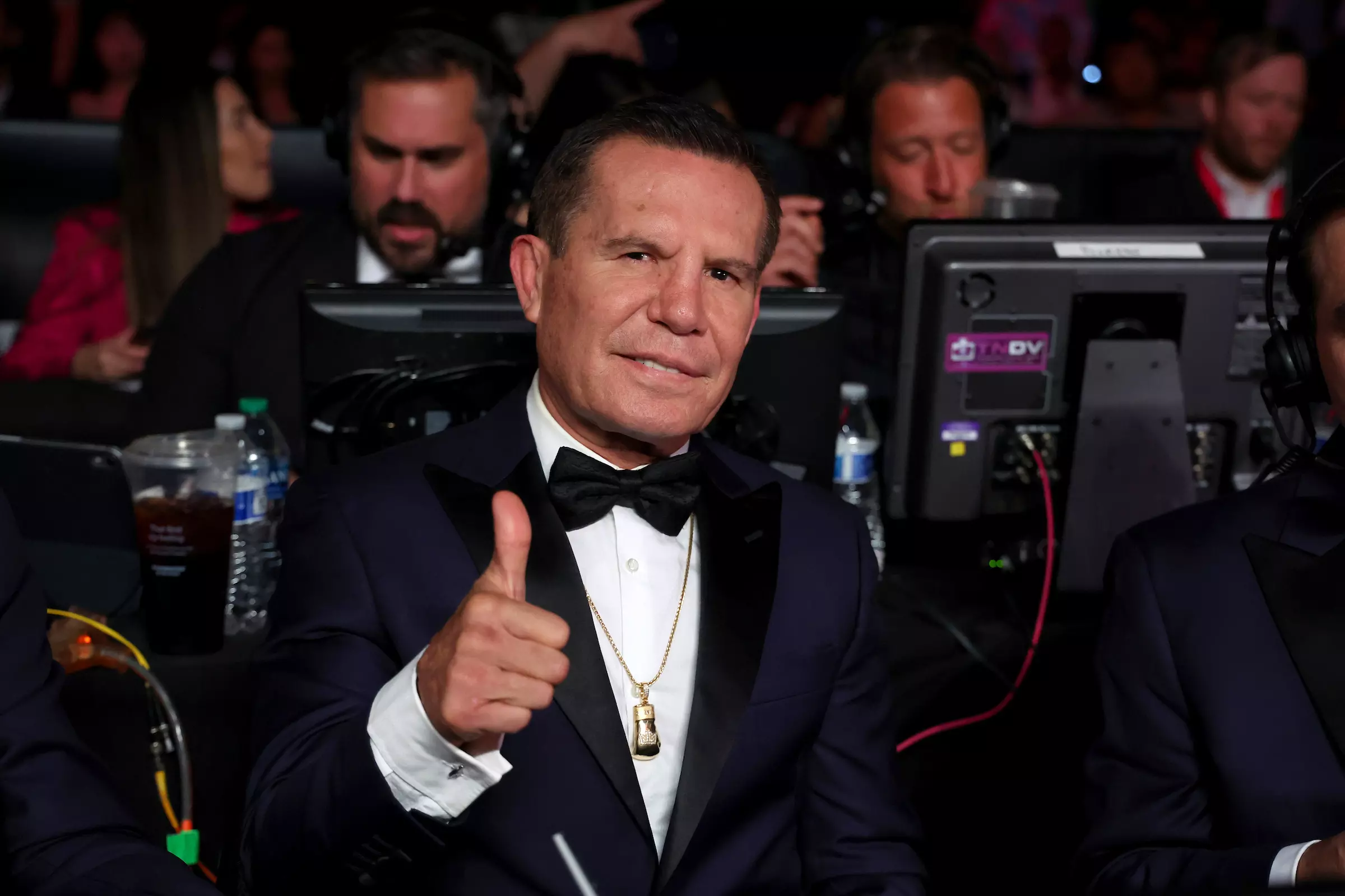 5 Most Memorable Julio César Chávez Sr. Fights