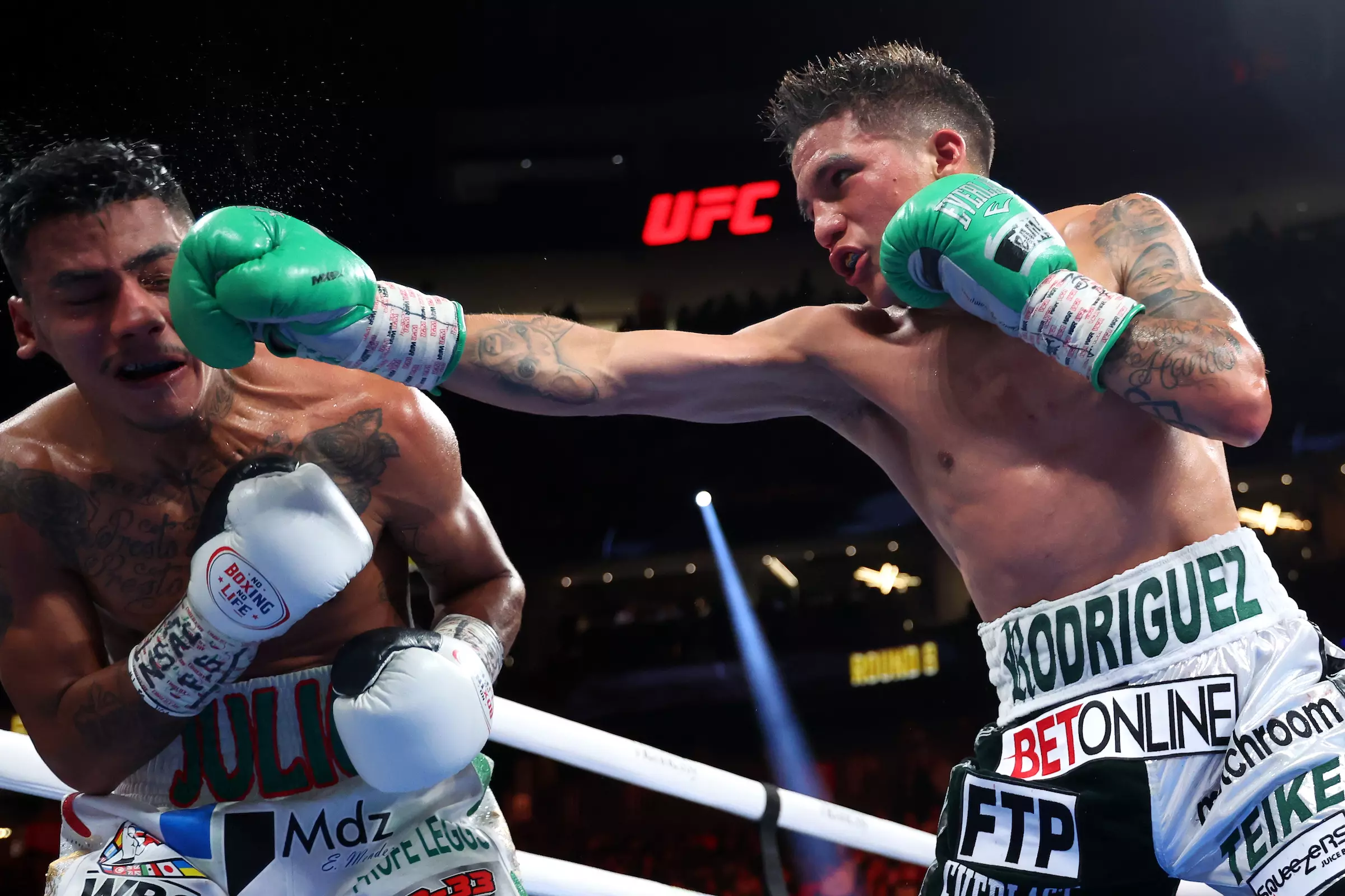 ‘Bam’ Rodruguez Grinds Out Win To Retain Junior Bantamweight Title