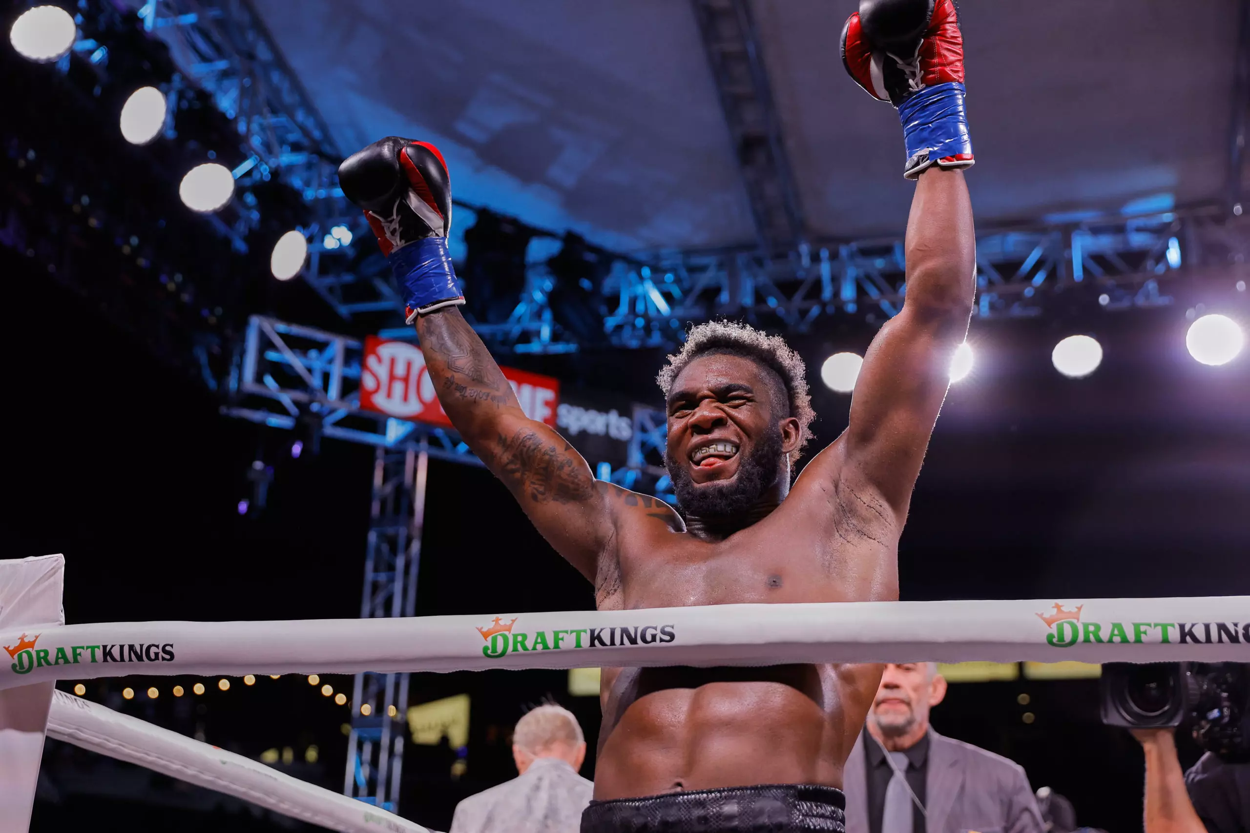 Carlos Adames Will Battle "J Rock" Williams June 24th