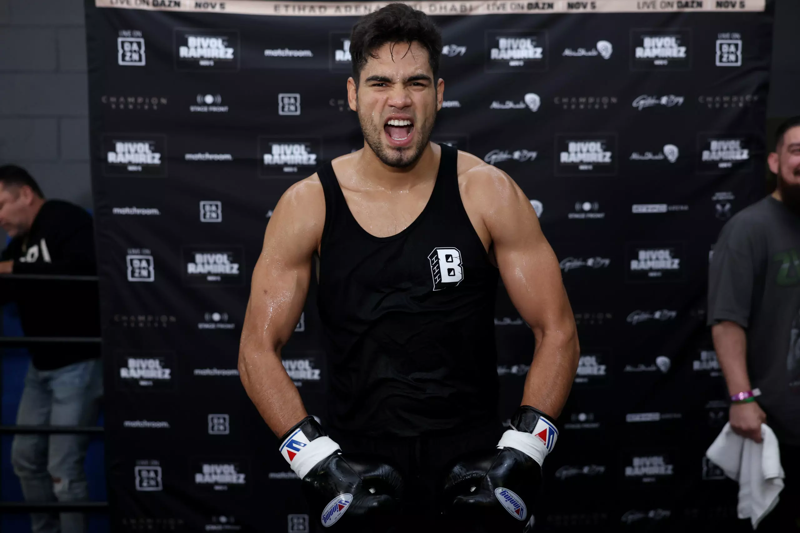 Zurdo Ramirez On Challenging Bivol- "It Will Be War"