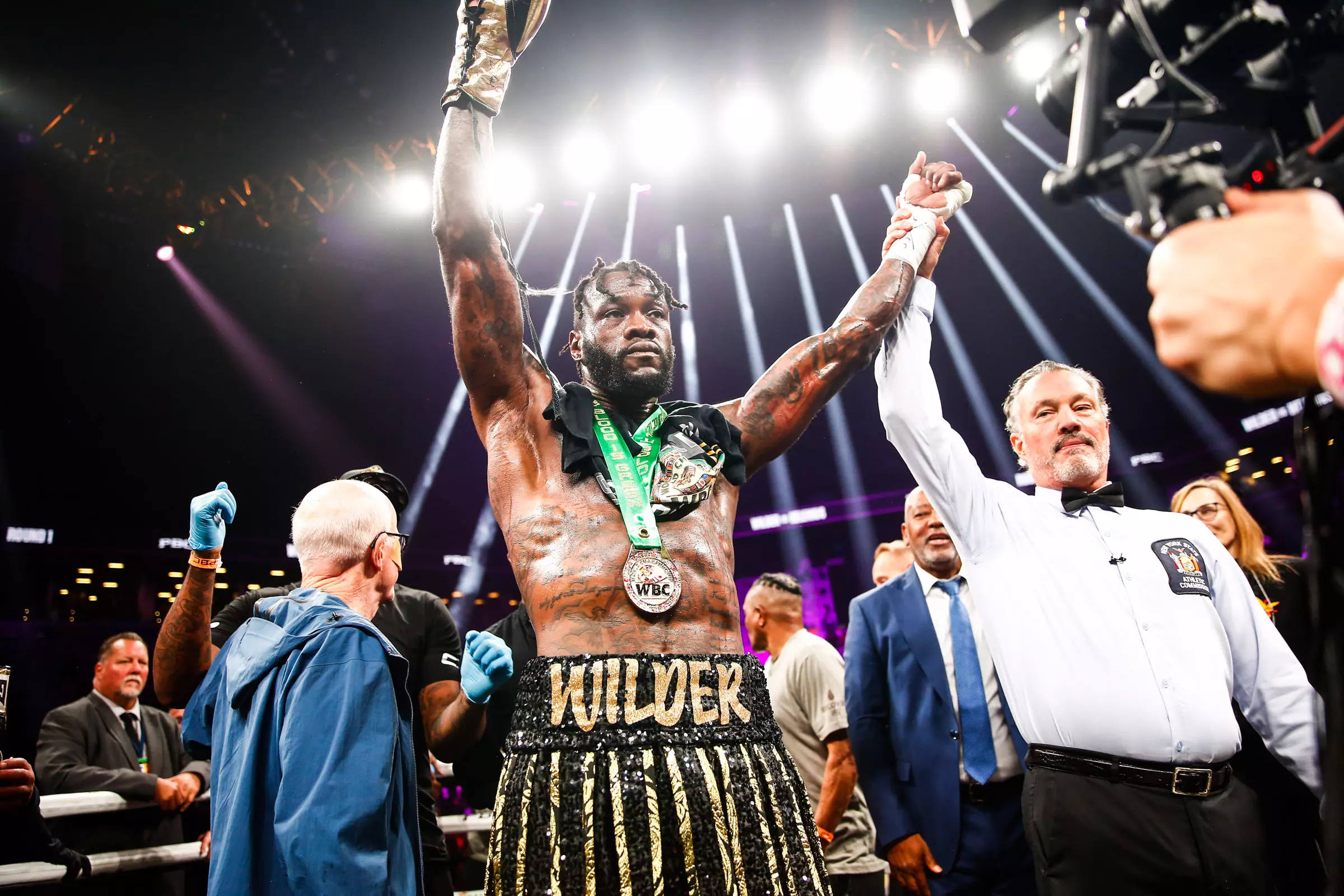 Deontay Wilder Booming KO Leads Weekend Recaps