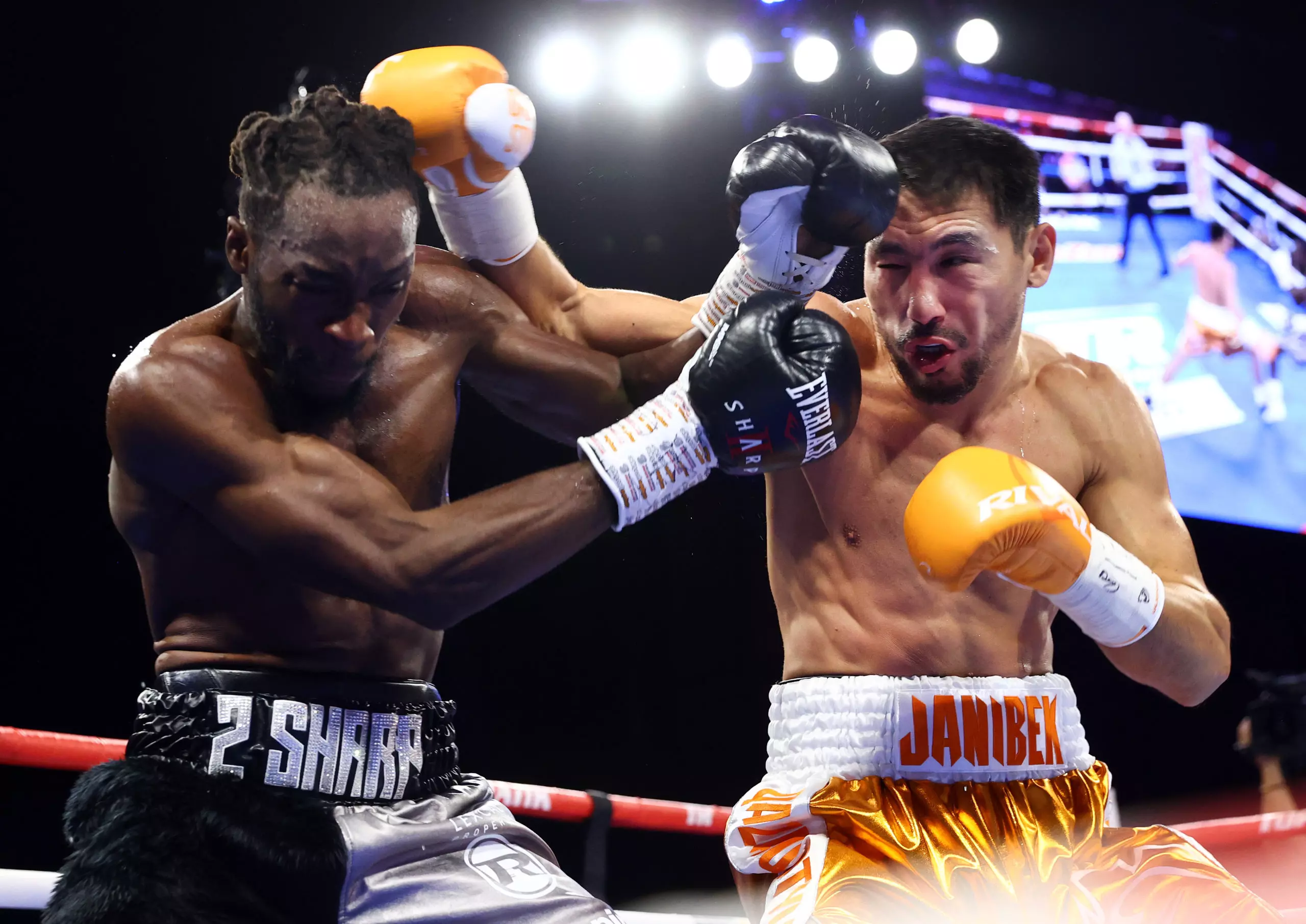 Janibek Alimkhanuly Wins On Points In WBO Defense