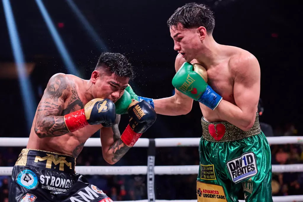 0110 Brandon Figueroa vs Mark Magsayo