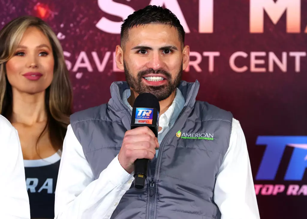 Jose Ramirez mic2