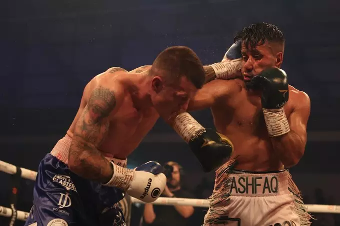 Liam Dillon Wins British Super-Featherweight Title In Absorbing Clash