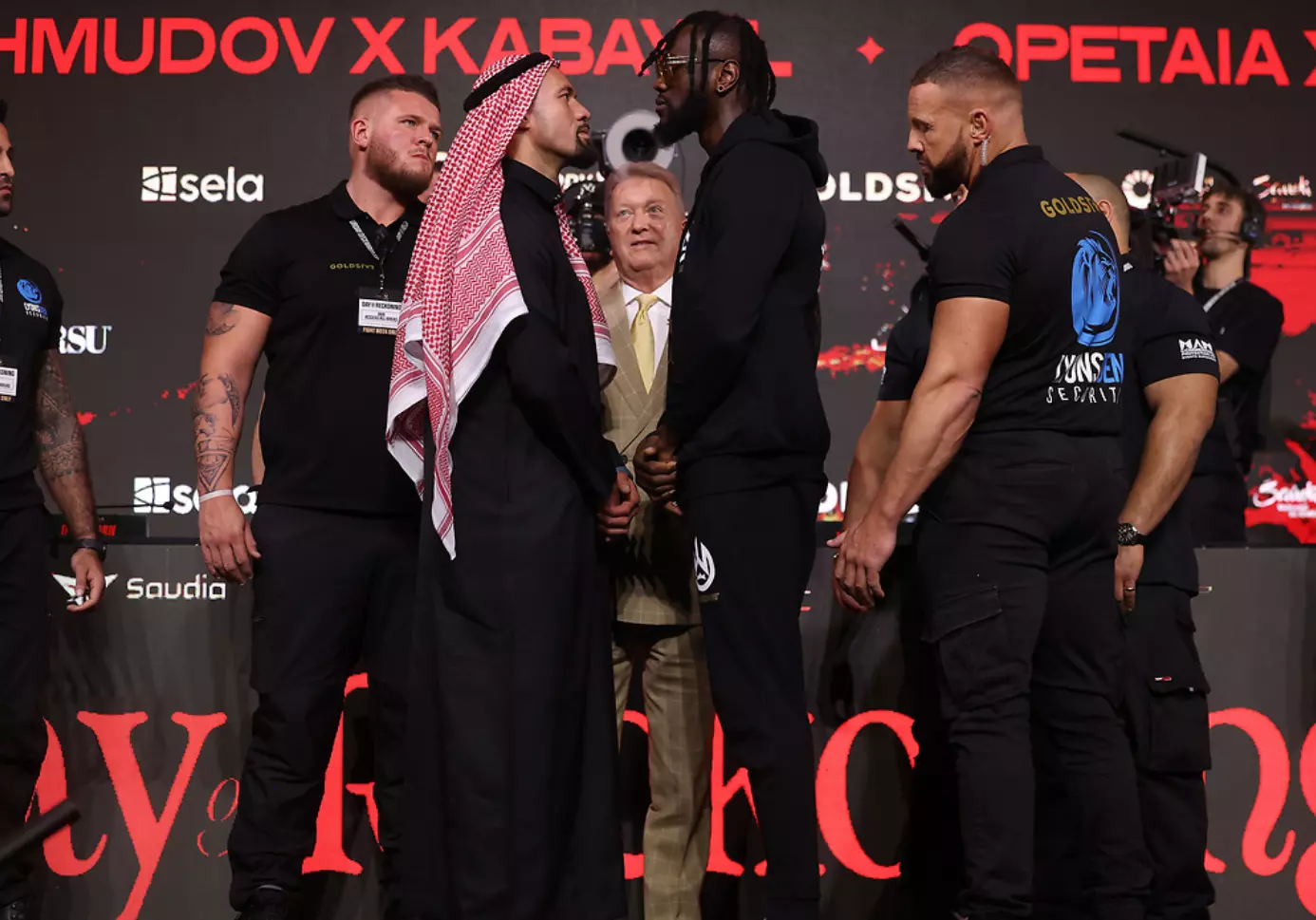 Deontay Wilder and Joseph Parker faceoff