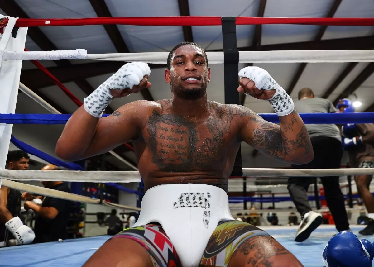 Frank Warren is 'thrilled' to add heavyweight once described as 'the heir to the throne' - Jared Anderson