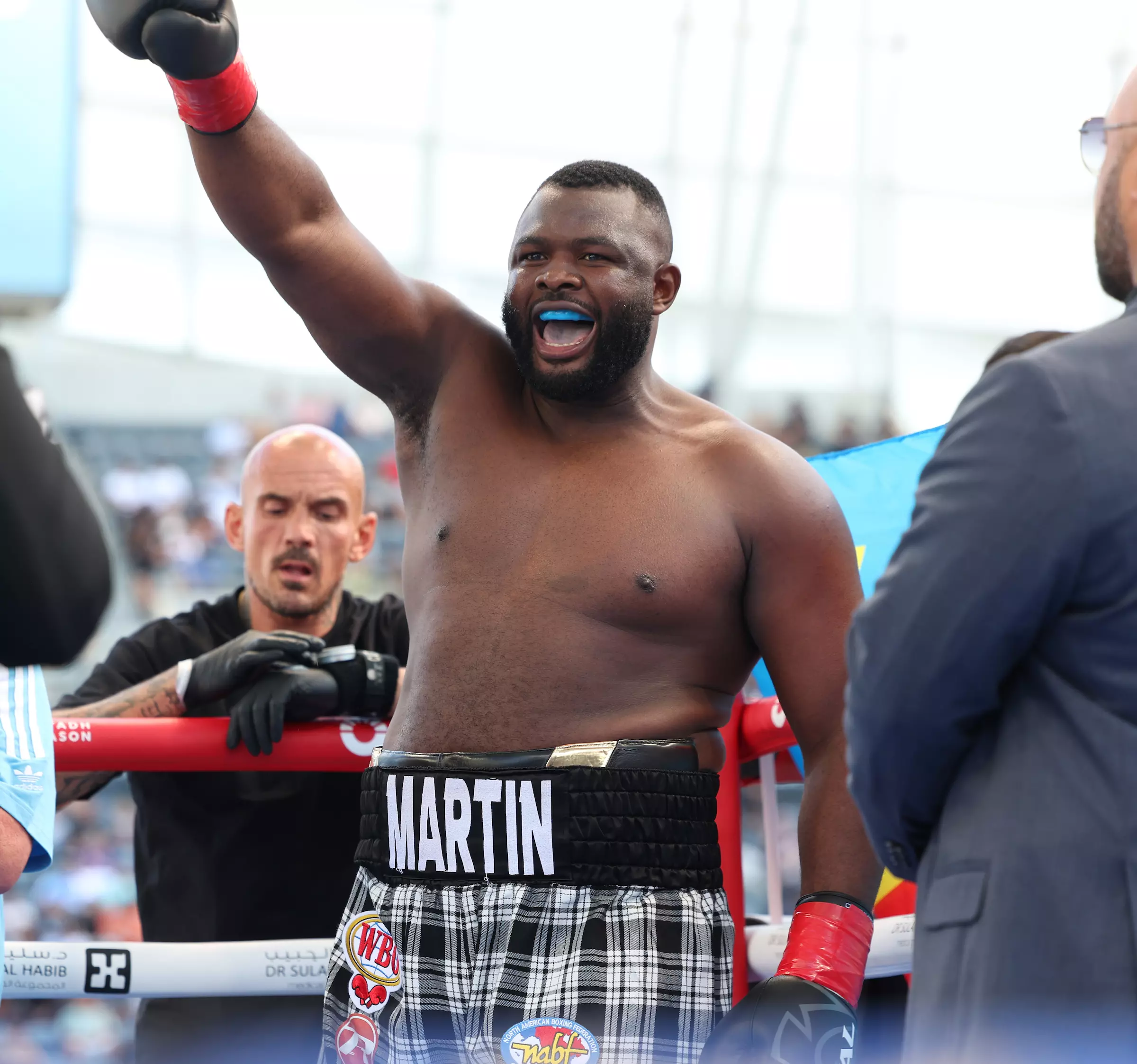Martin Bakole vs. Efe Ajagba – Title Hopes, Odds & How to Watch