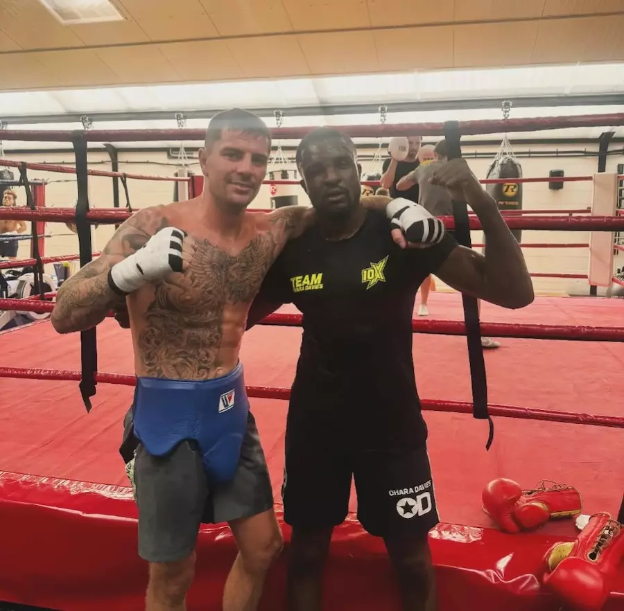 Frank Warren Reveals Lightweight World Title Dream - Wants It to Happen in the Next 12 Months