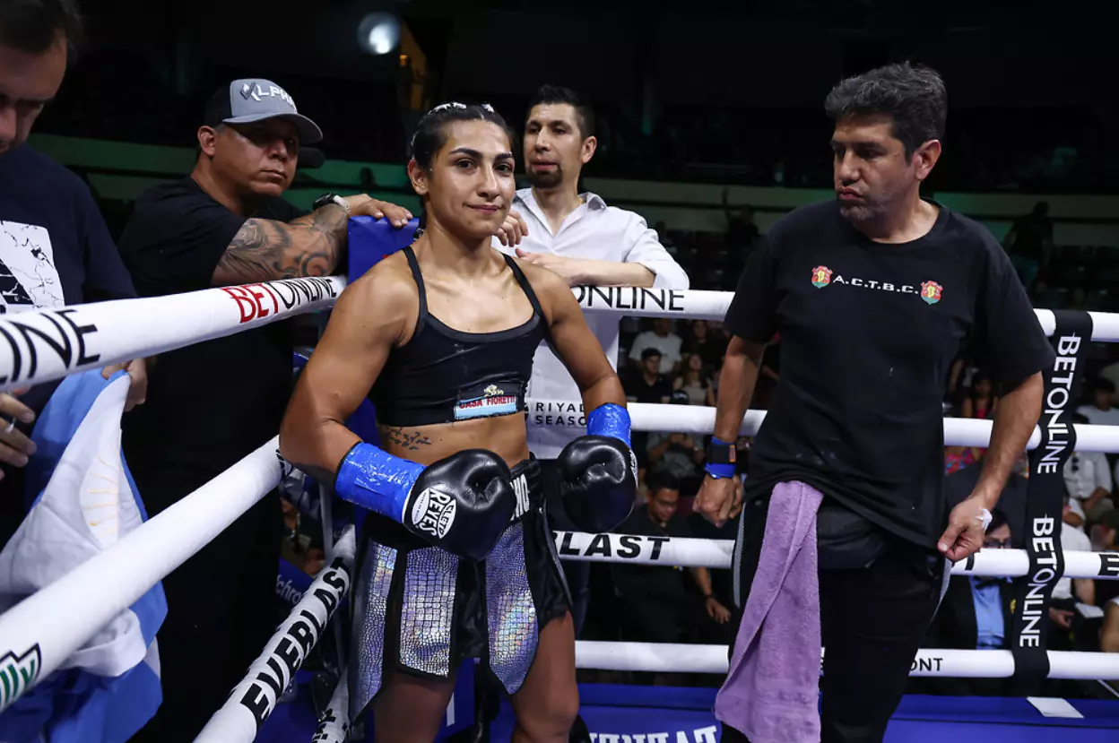 Title Fights Around the World: Nazarena Romero Becomes Champ