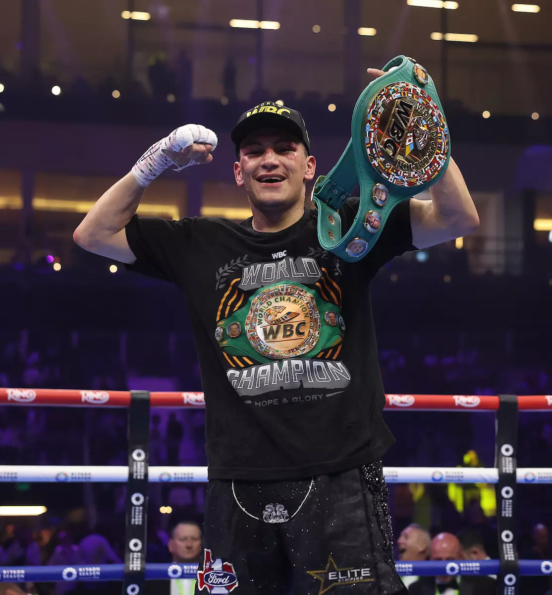 Oscar De La Hoya Reveals Future Fight Plans for Vergil Ortiz Jr.