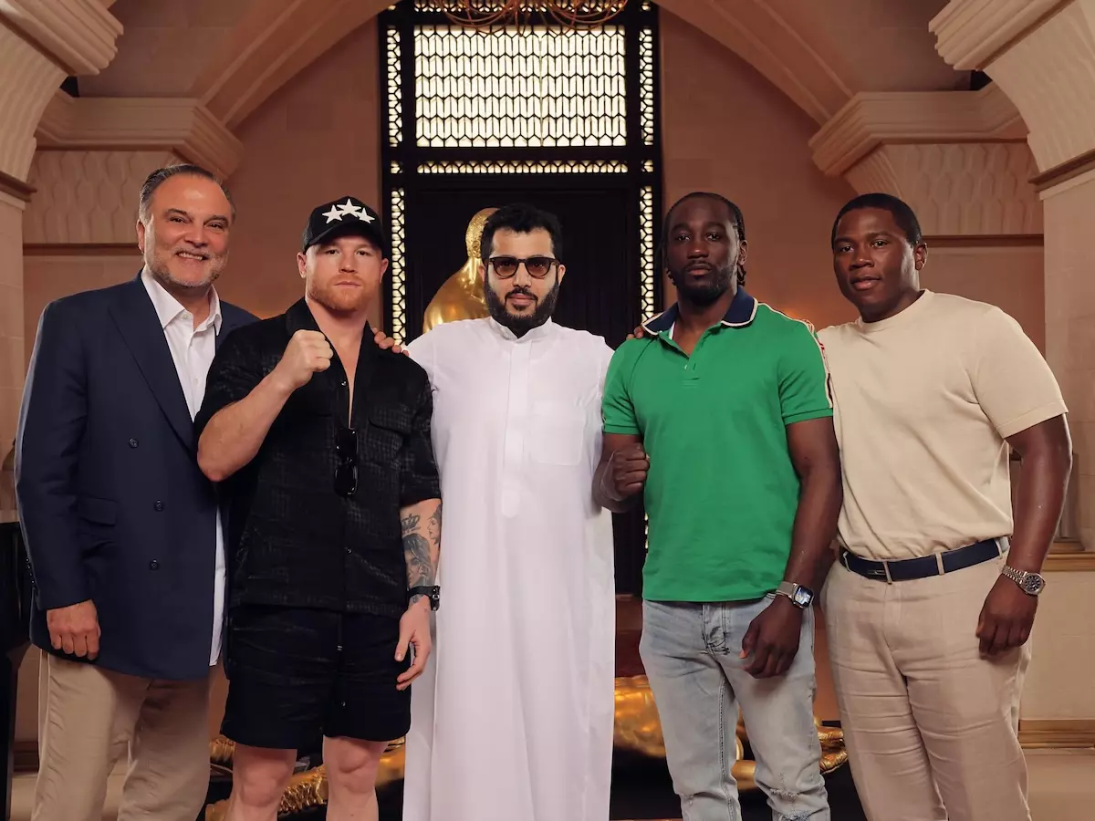 Canelo vs Crawford undercard revealed with undefeated British fighter in action