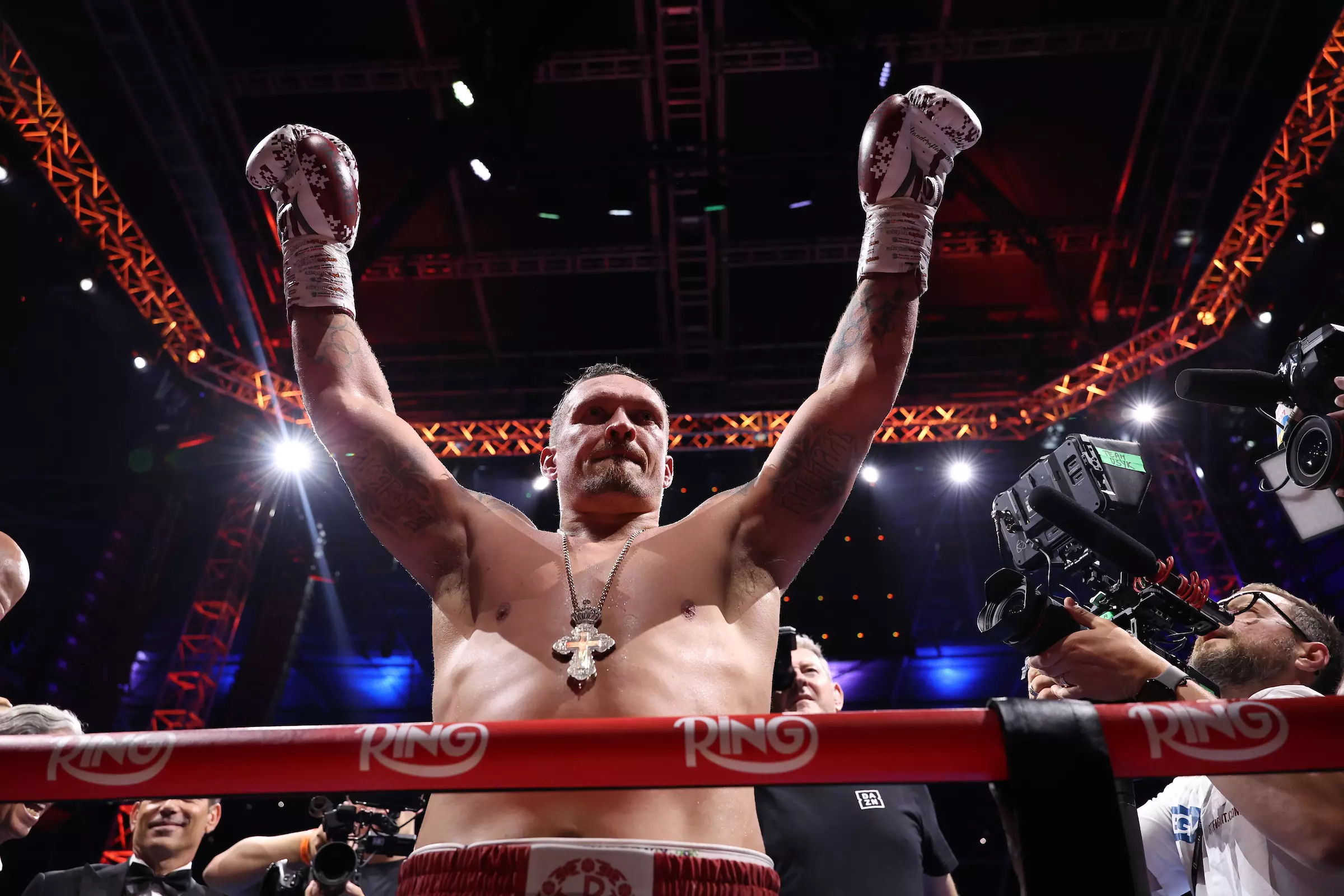 'Undoing of him': Tony Bellew breaks down Oleksandr Usyk vs Rico Verhoeven