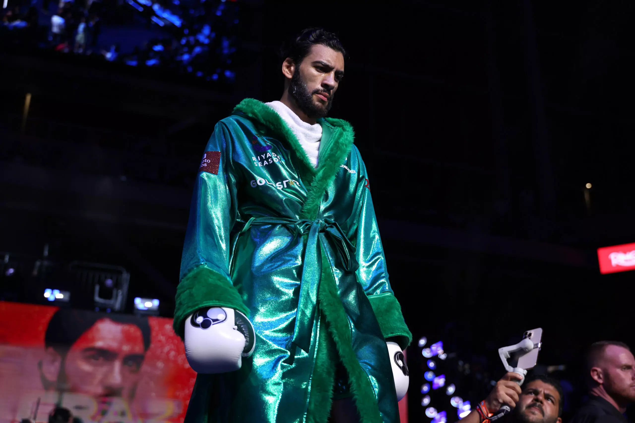 Hamzah Sheeraz is introduced before his super middleweight fight against Edgar Berlanga