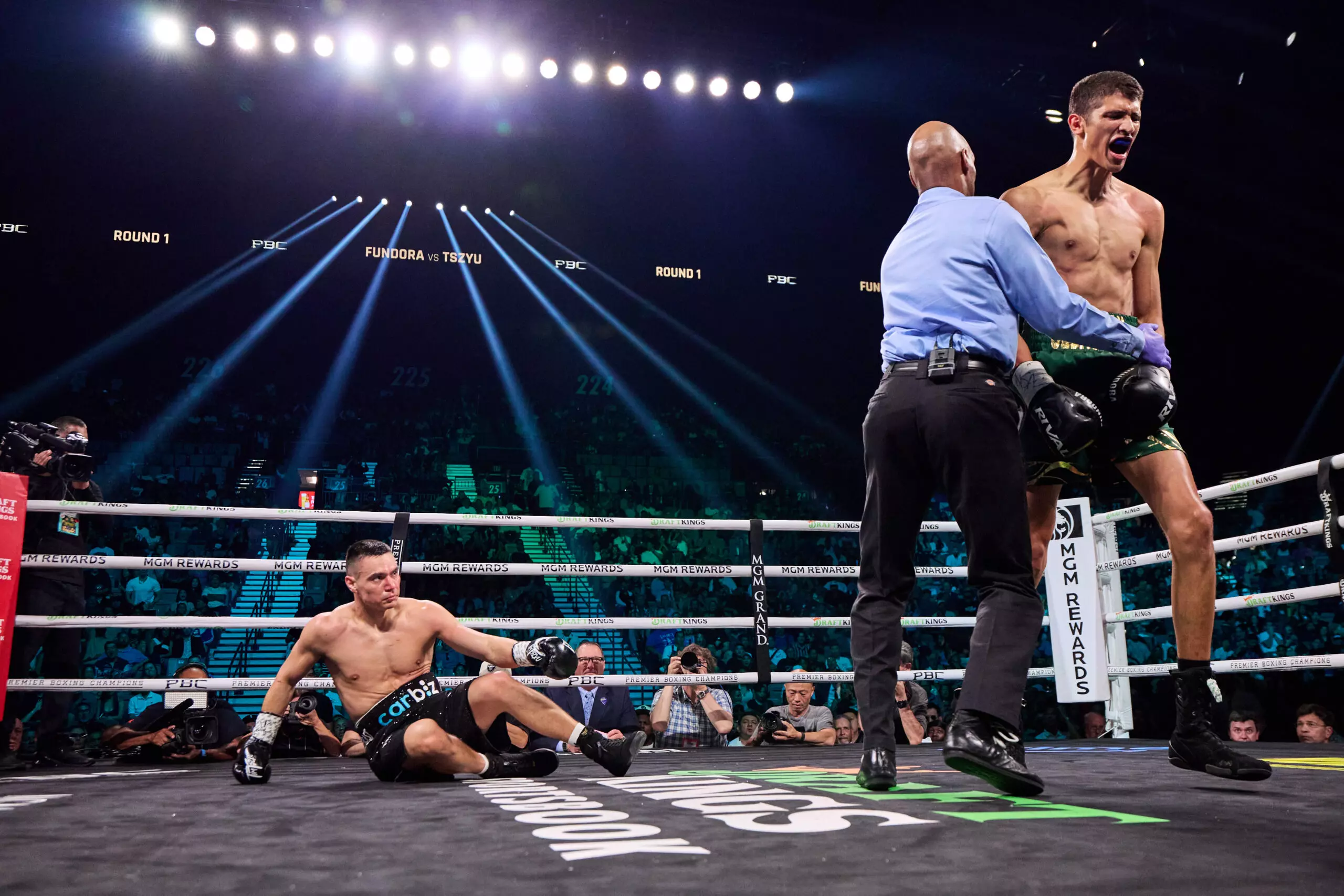 Fundora vs Thurman Headlines PBC Card With World Title Co-Feature
