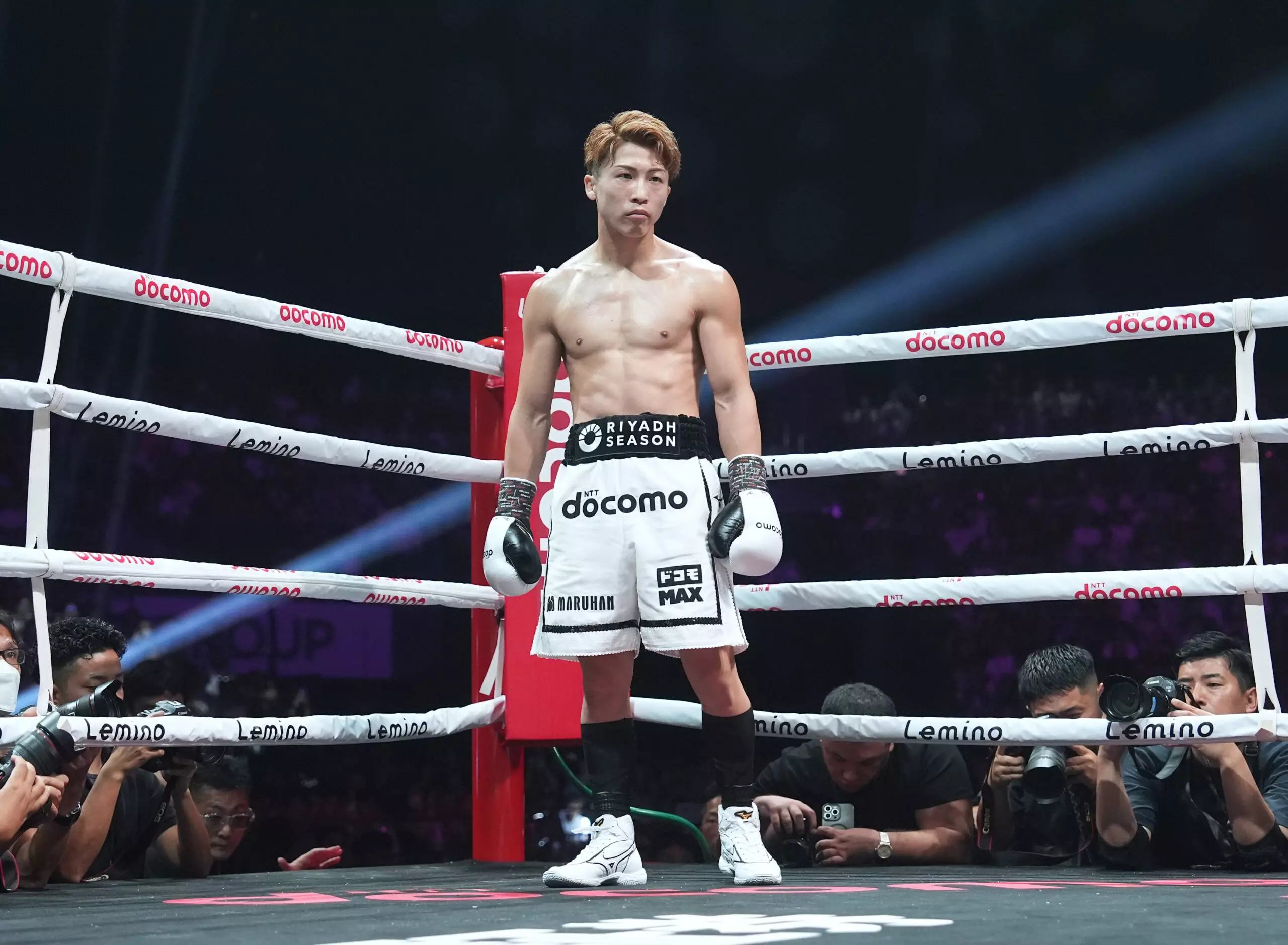 Naoya Inoue stare during fight