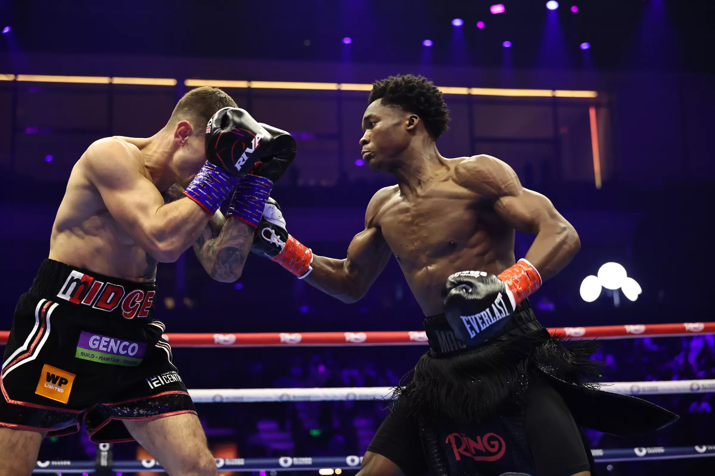 Abdullah Mason vs Joe Cordina: Abdullah Mason punching Sam Noakes