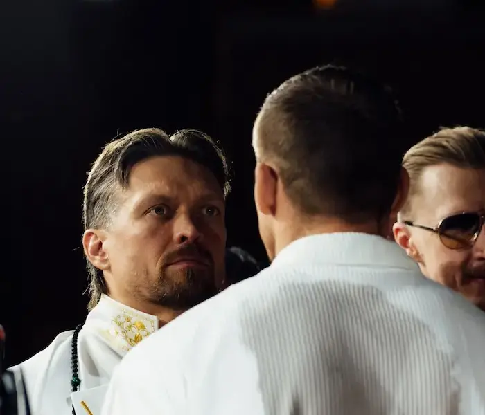 Oleksandr Usyk vs Rico Verhoeven face off at final press conference before May 23 fight
