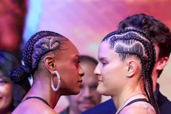 Oshae Jones and Elia Carranza face off