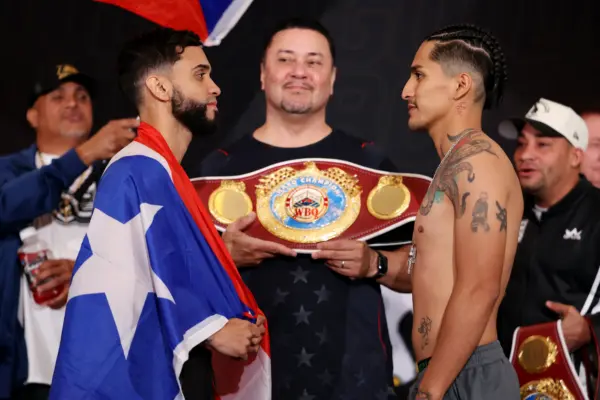 Oscar Collazo and Neider Valdez face off
