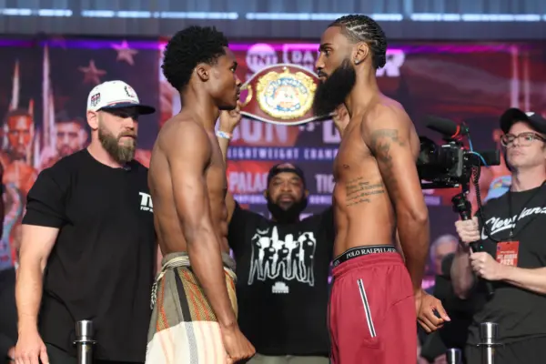 Abdullah Mason and Albert Bell face off at their weigh-in