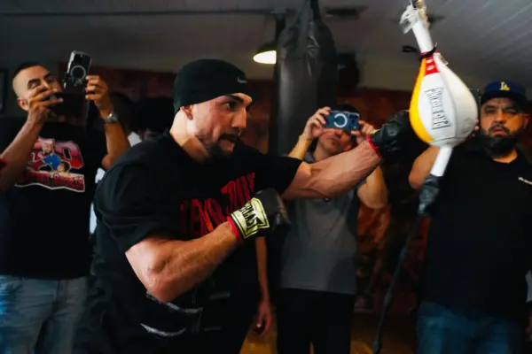 Rolly Romero vs Teofimo Lopez: Teofimo Lopez working out on the speed bag ahead of Rolly Romero fight