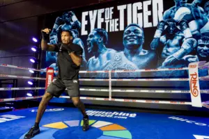 Osleys Iglesias works out
