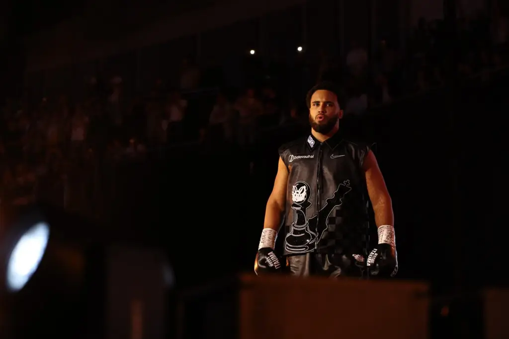 Moses Itauma ring walk for Filip Hrgovic fight