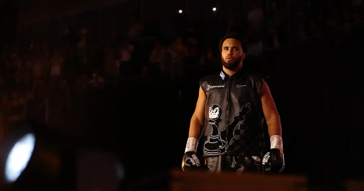 Moses Itauma ring walk for Filip Hrgovic fight